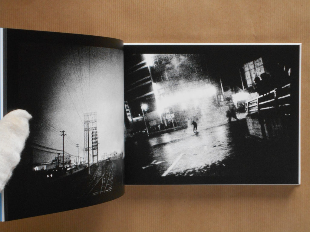 森山大道『DAIDO SLIDE』(RIGHT) Daido Slide - 森山大道 | shashasha 写々者 - 写真集とアートブック