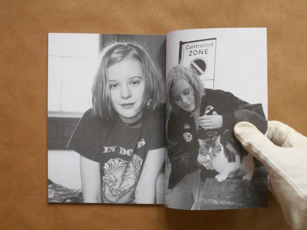 A fantastic kitten | Valerie Phillips, Arvida Bystrom | Self Published 2012 [SIGNED]