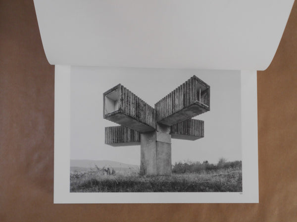 Memorials | Jan Kempenaers | Roma Publications 2026