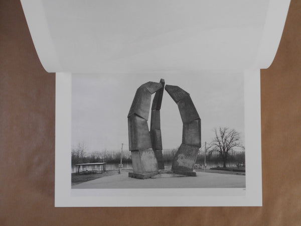 Memorials | Jan Kempenaers | Roma Publications 2026